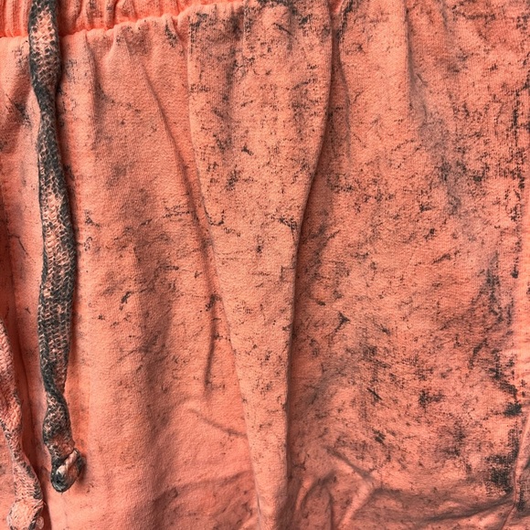 Men's Athletic Shorts in Orange. Large - Picture 2 of 5